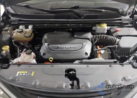 2018 Chrysler Pacifica Hybrid Touring Plus z USA, uszkodzony, nr VIN 2C4RC1H78JR332961